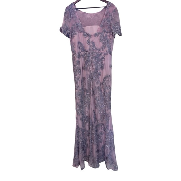 JS Collections Pink and Silver Embroidered Floral Lace Short Sleeve A-line Gown - Picture 6 of 12